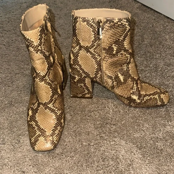 Sam Edelman Booties - Picture 1 of 4